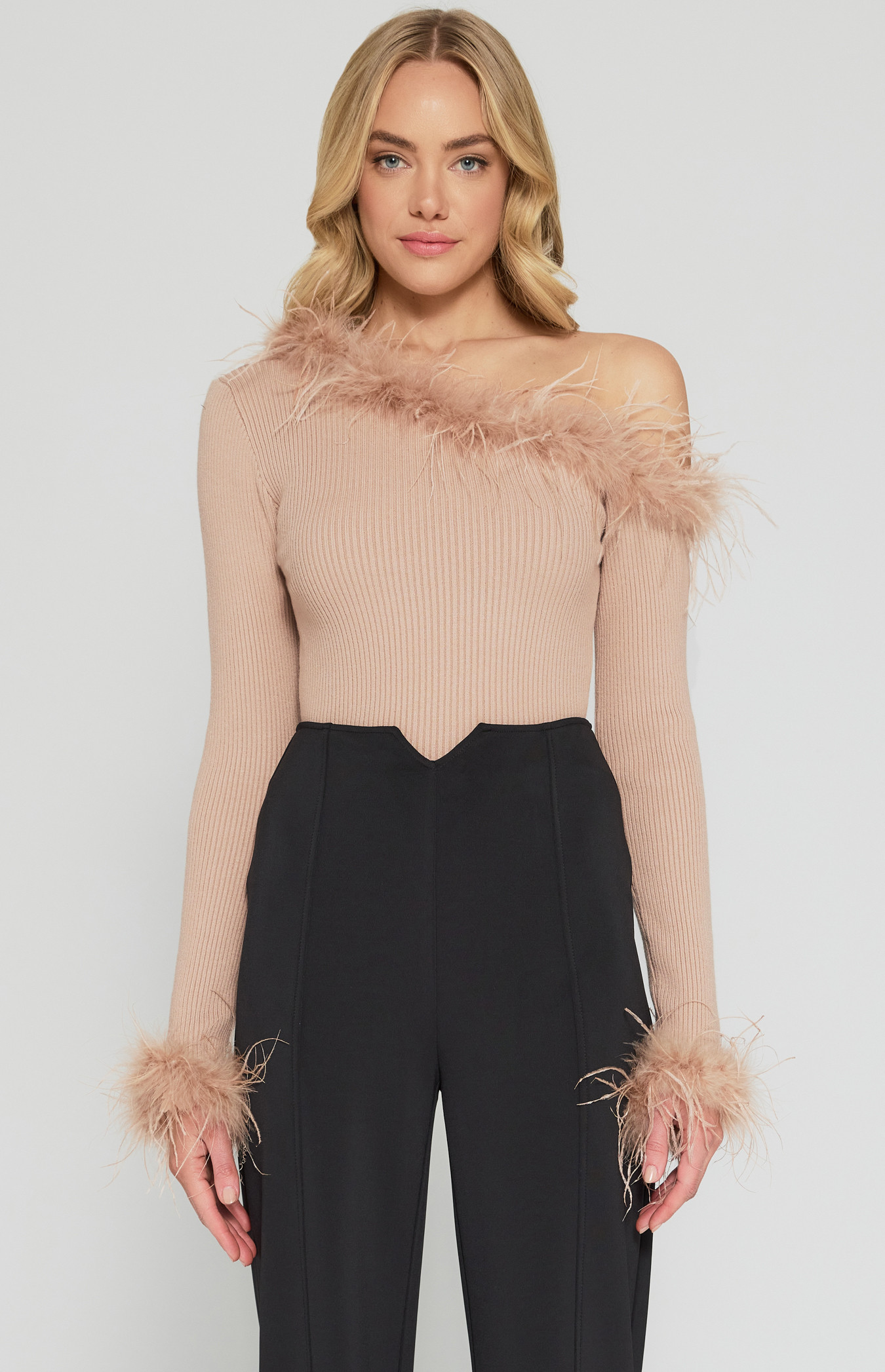 Removable Feather Trim Knit Top (WKN541)